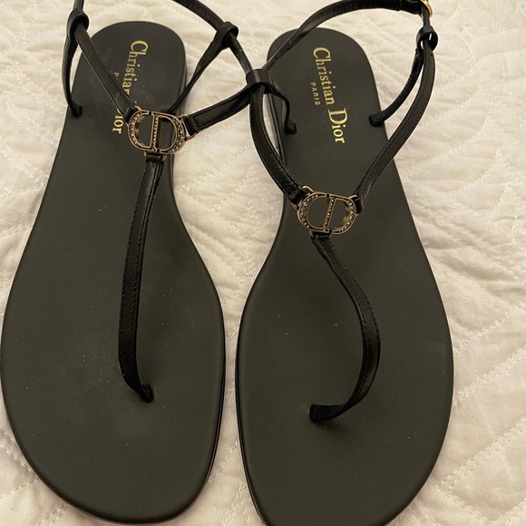 Christian Dior sandals top has a CD in crystal black leather.. - Picture 4 of 4